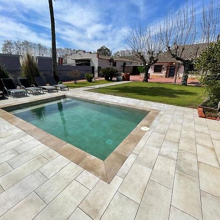 Moli Den Burch Villa Santa Eulalia de Ronsaná Exteriör bild
