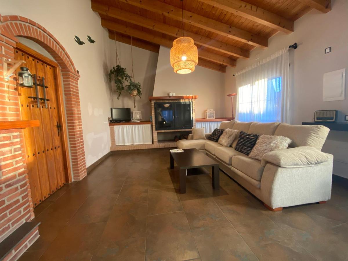 Moli Den Burch Villa Santa Eulalia de Ronsaná Exteriör bild