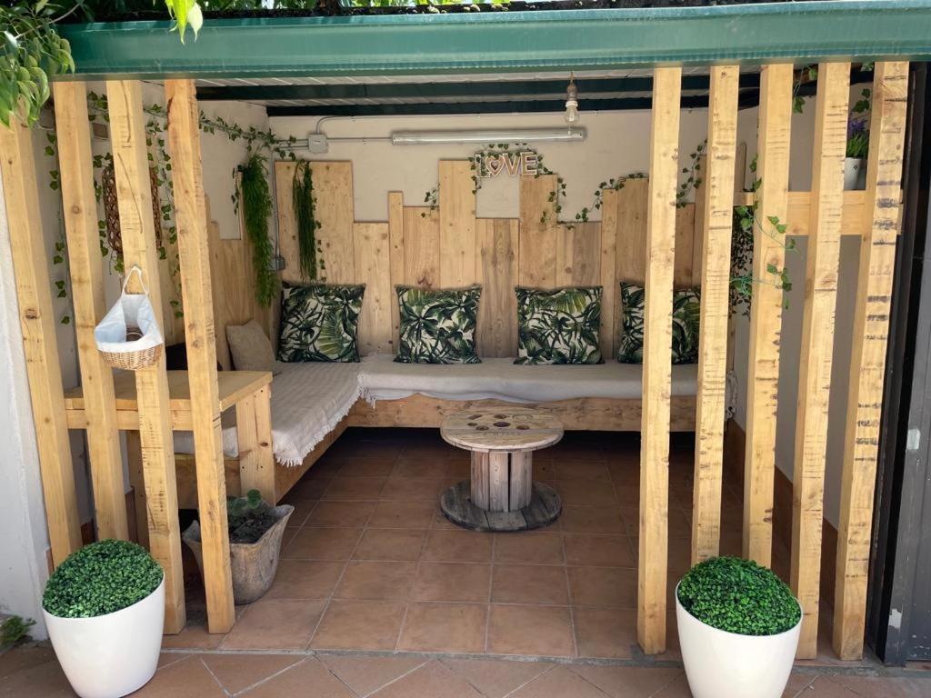 Moli Den Burch Villa Santa Eulalia de Ronsaná Exteriör bild